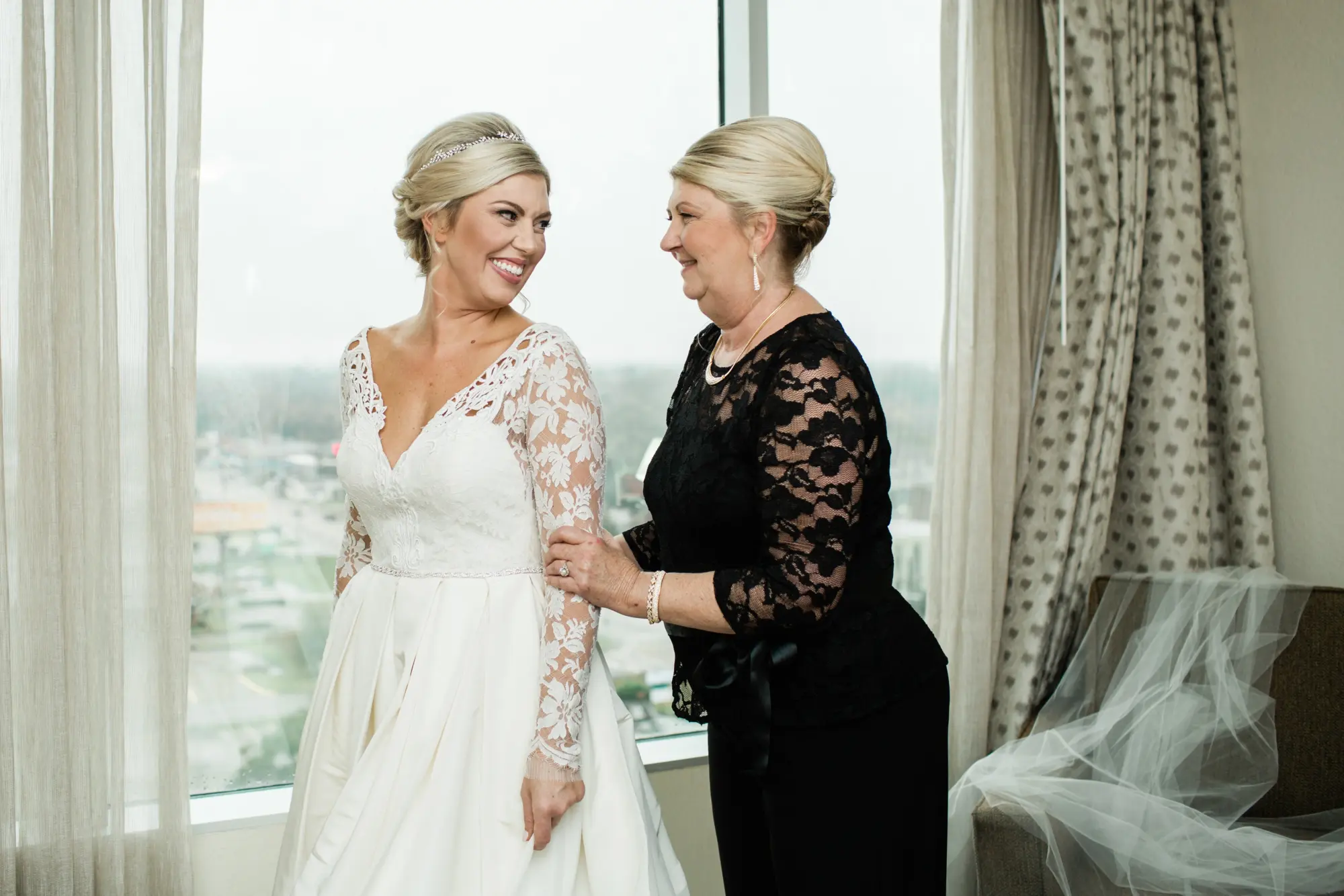 Meghan & Jeremiah's Cafe Vermilionville Wedding 11 cafevermilionvillewedding11